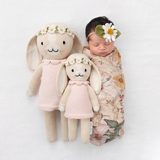 Hannah the Bunny - Regular 20"