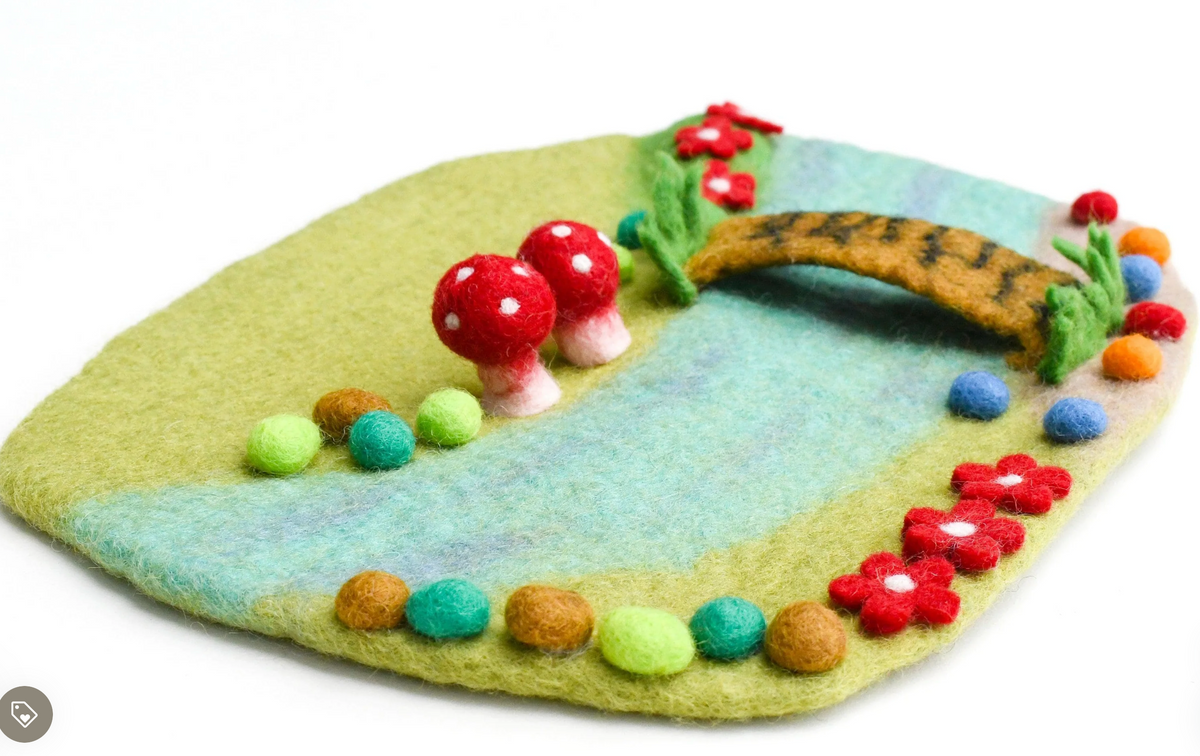 FAIRY RIVER AND BRIDGE PLAY MAT PLAYSCAPE