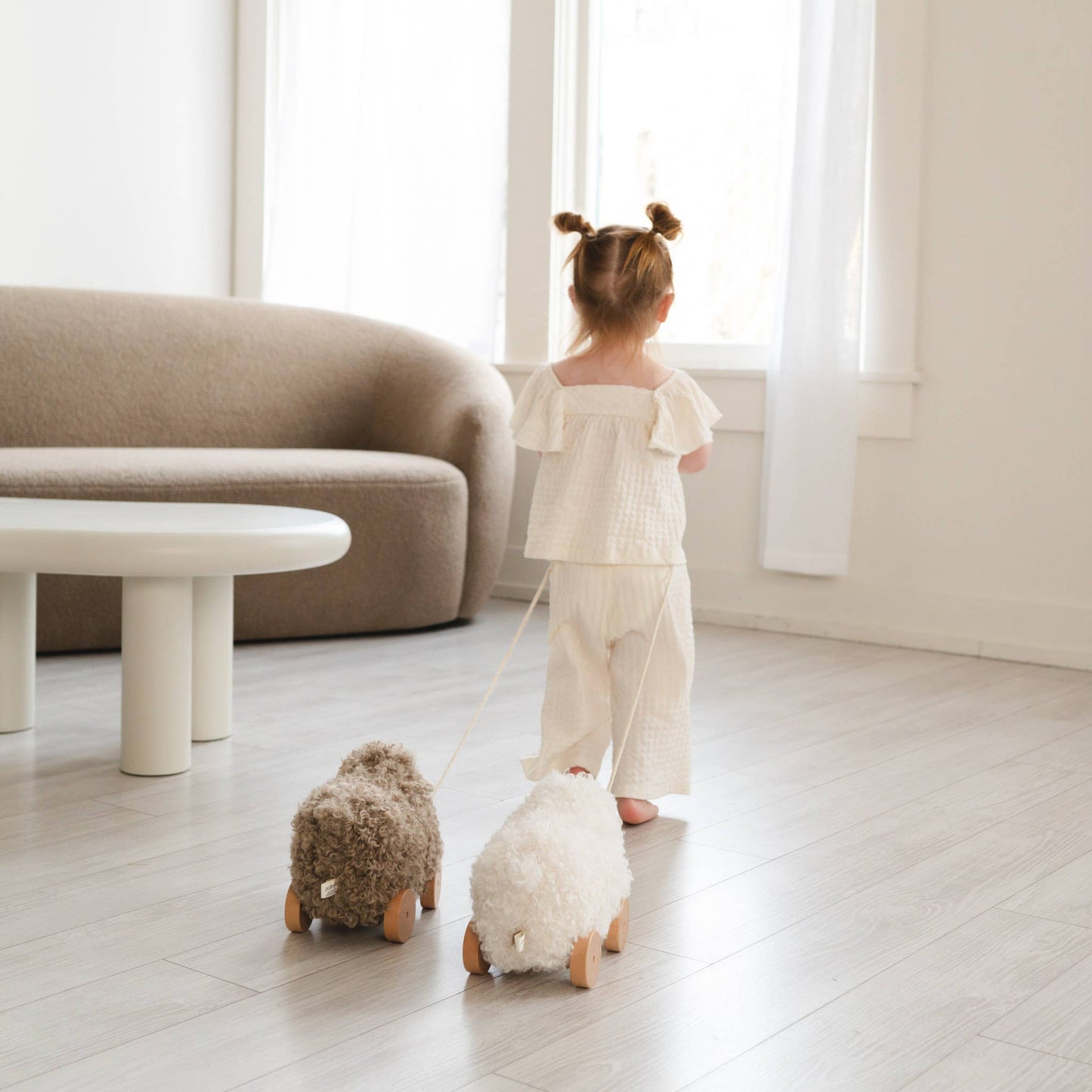 BUTTON // pull-along sheep taupe