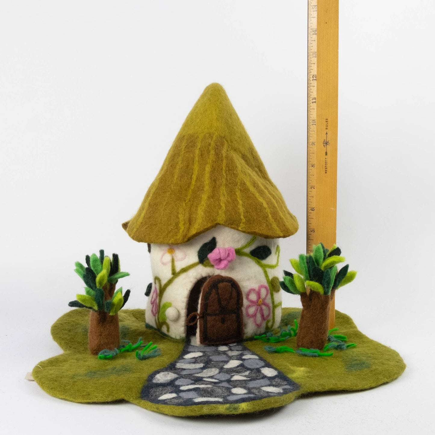 Felt House - Fairy Country Cottage