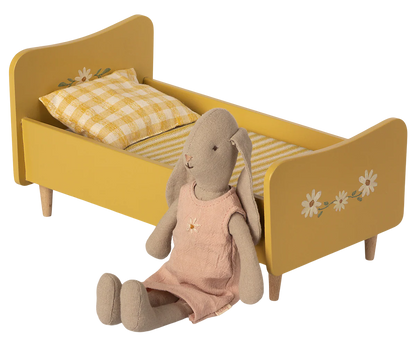 Wooden Bed (Miniature)