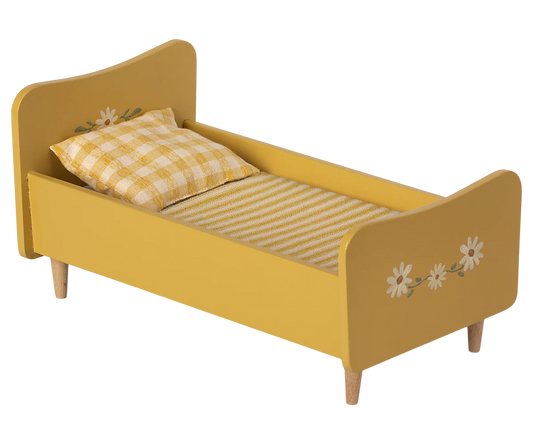 Wooden Bed (Miniature)