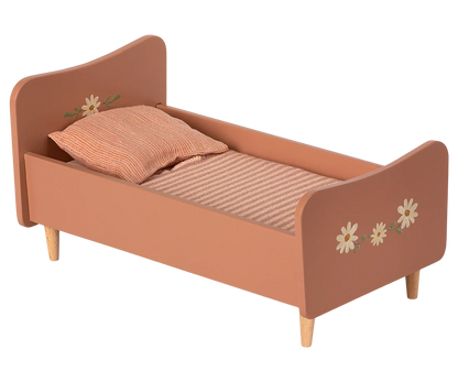 Wooden Bed (Miniature)