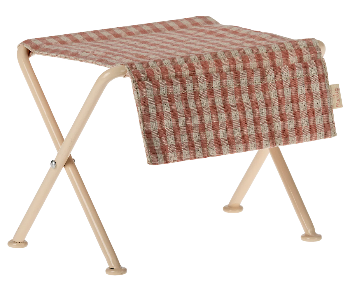 Nursery Table (Micro)