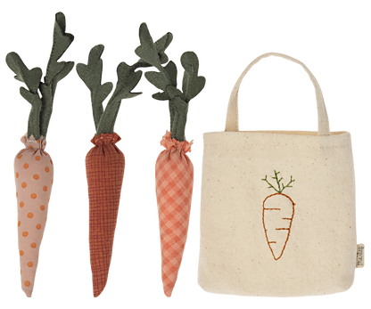 Carrots in Shopping Bag (Miniature)