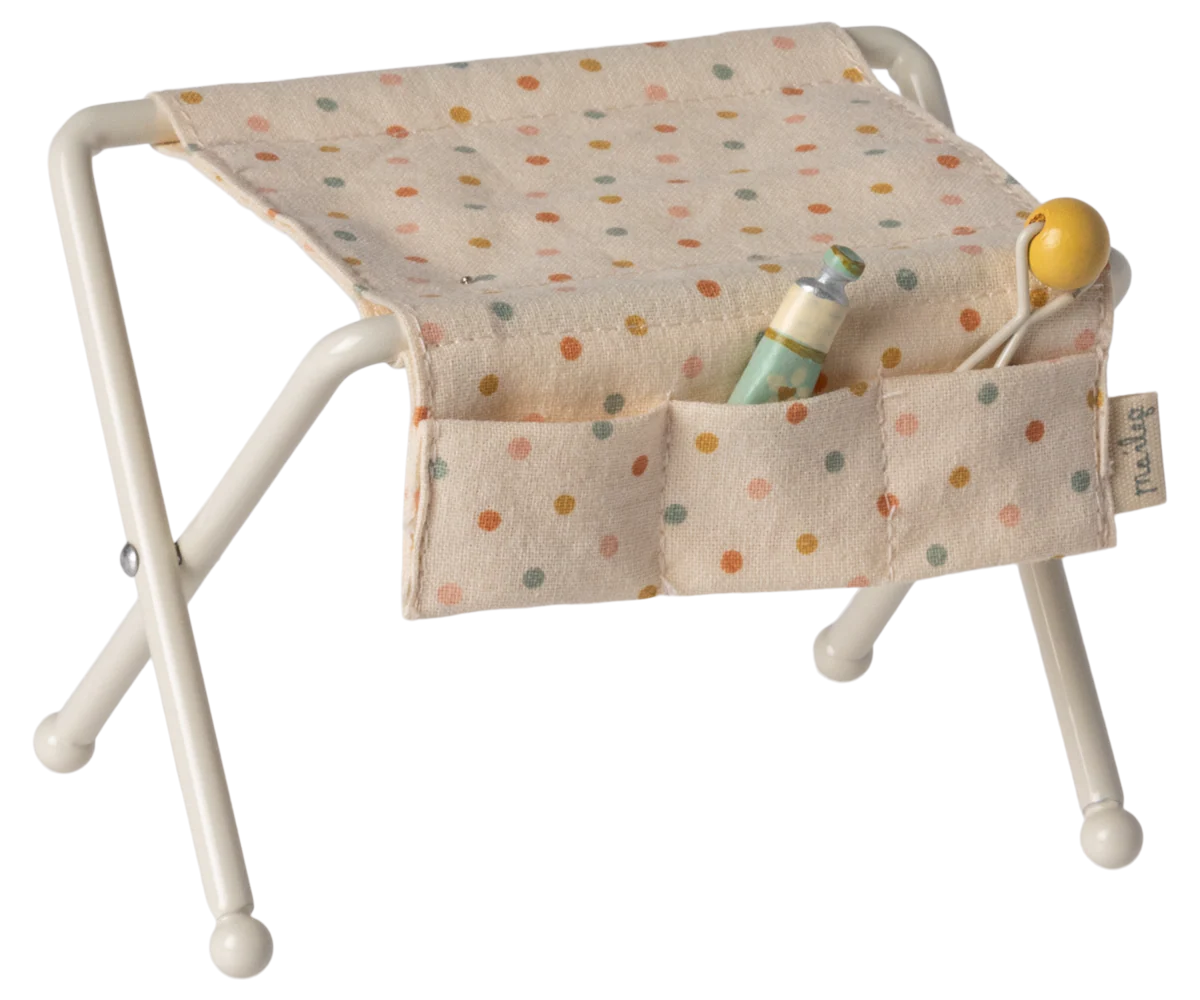 Nursery Table (Baby Mouse) - Off White