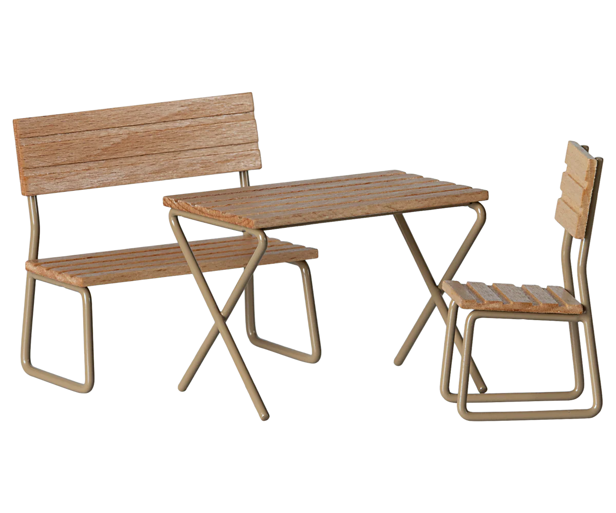 Garden Table Set (Mouse)