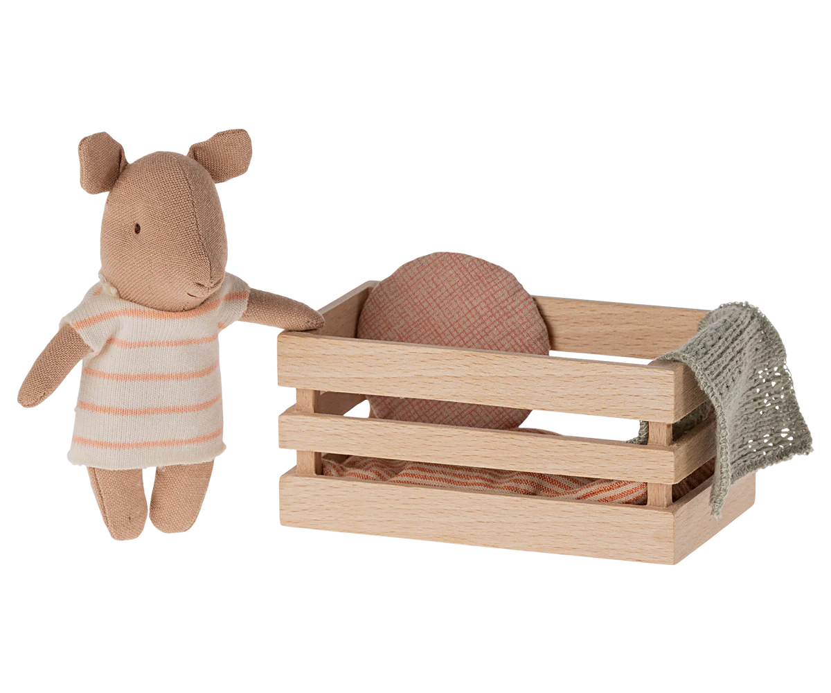 Pig, Baby in Box