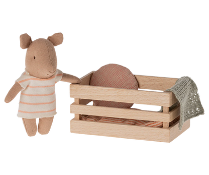 Pig, Baby in Box