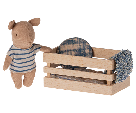 Pig, Baby in Box