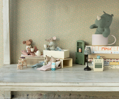 Big Sister Mouse in Matchbox - Natural with Dots