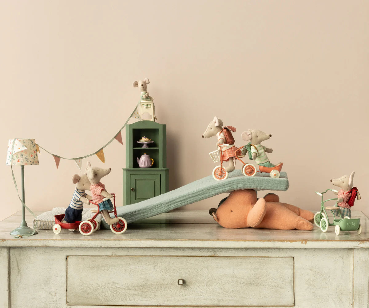 Tricycle Mouse - Big Sister