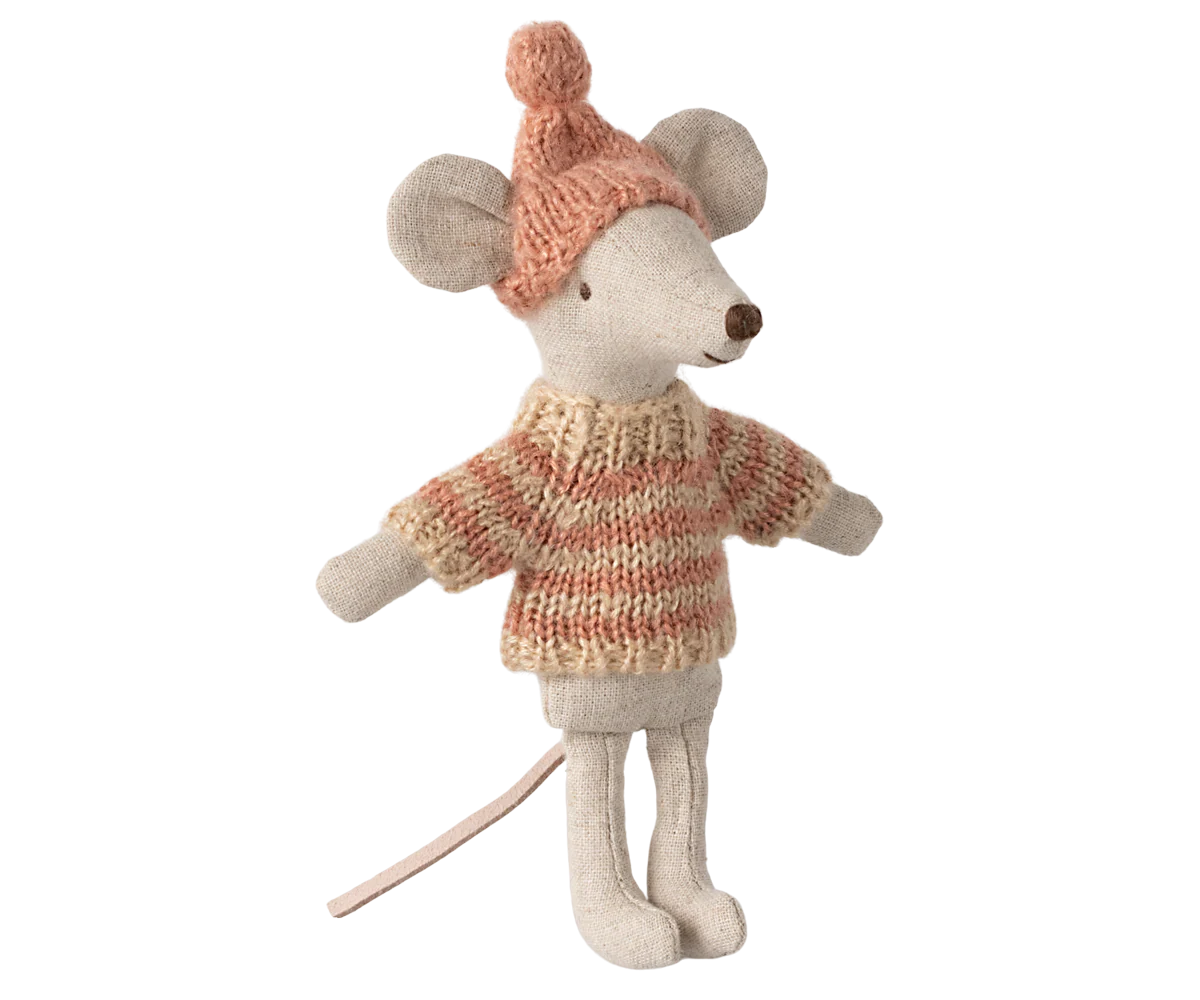 Knitted Sweater and Hat - Big Sister Mouse