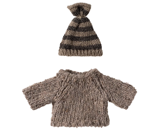 Knitted Sweater and Hat - Big Brother Mouse