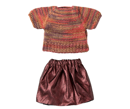 Skirt and Knitted Blouse (Mum Mouse)