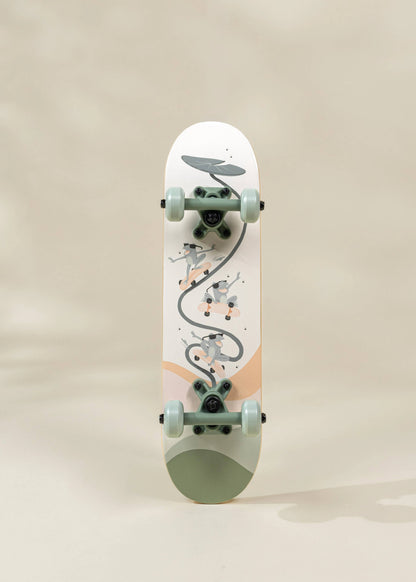 Kids’ Wooden Classic Skateboard – Rolling Frogs