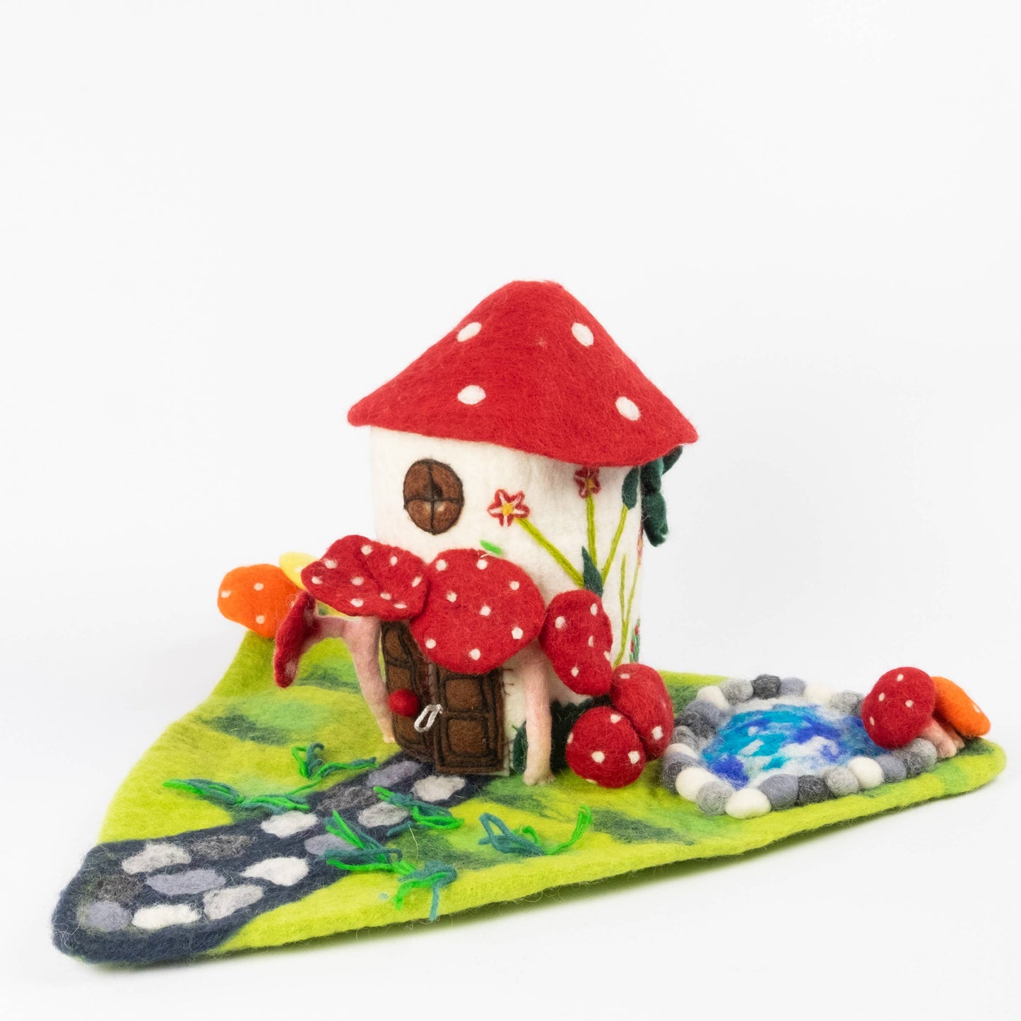 Felt House - Magic Mushroom