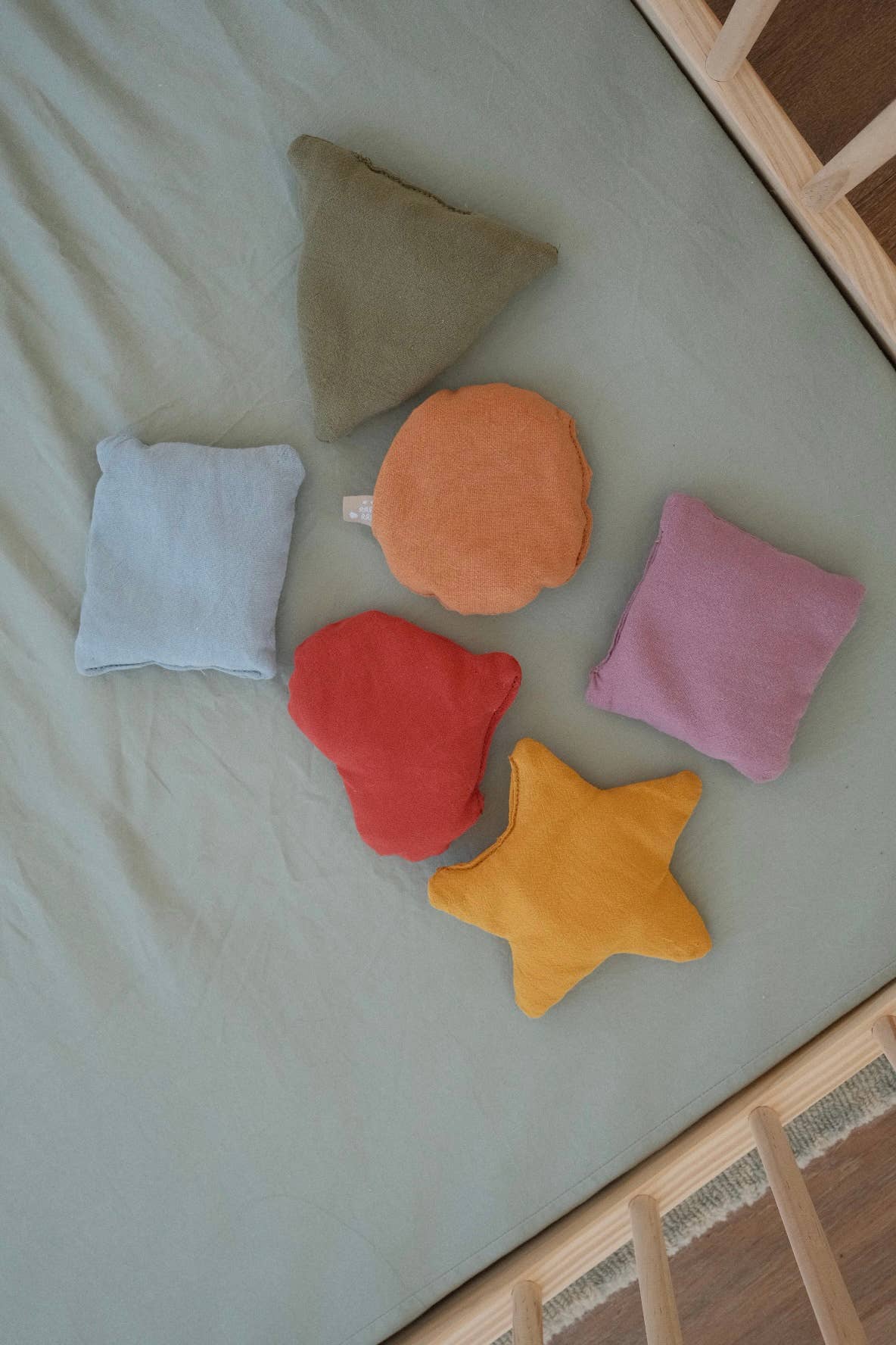 SHAPES BEANIES // Montessori toy