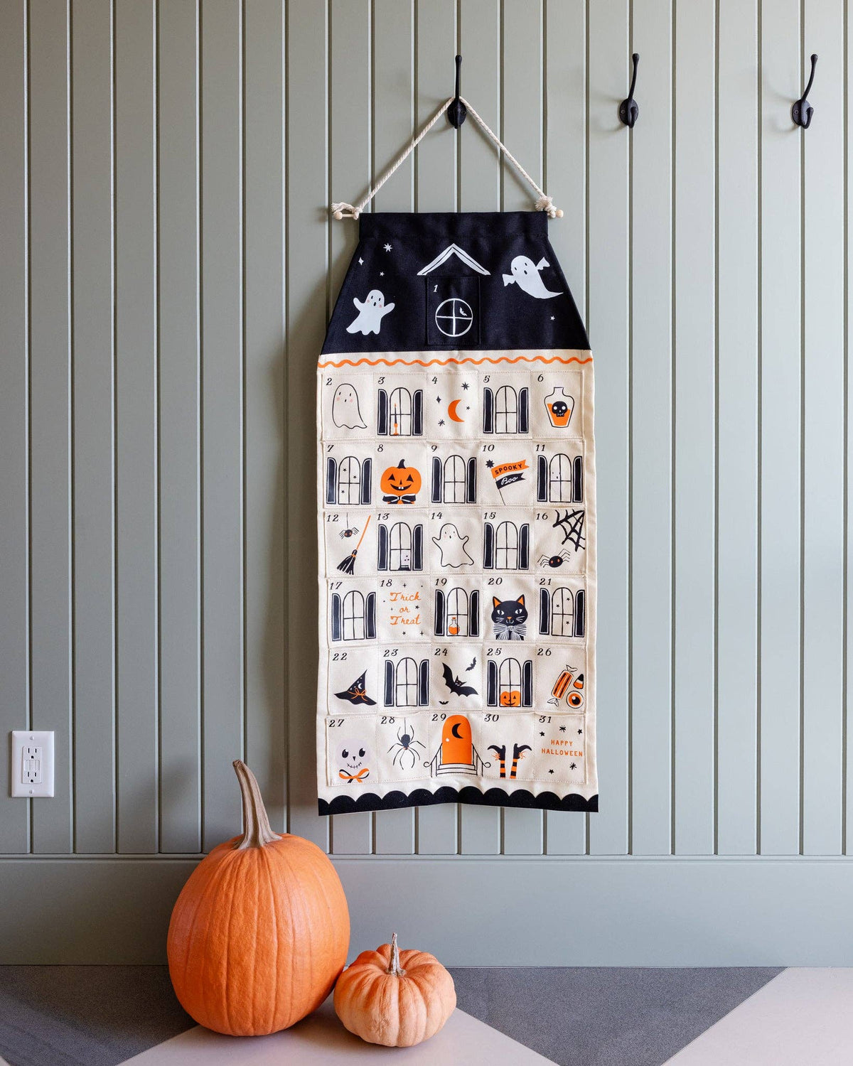 HAL1317 - Canvas Halloween Advent Calendar