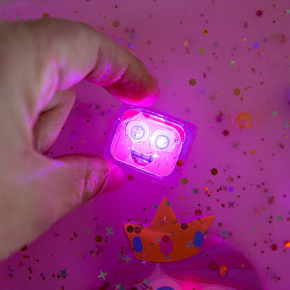 Glo Pals Light-Up Cubes