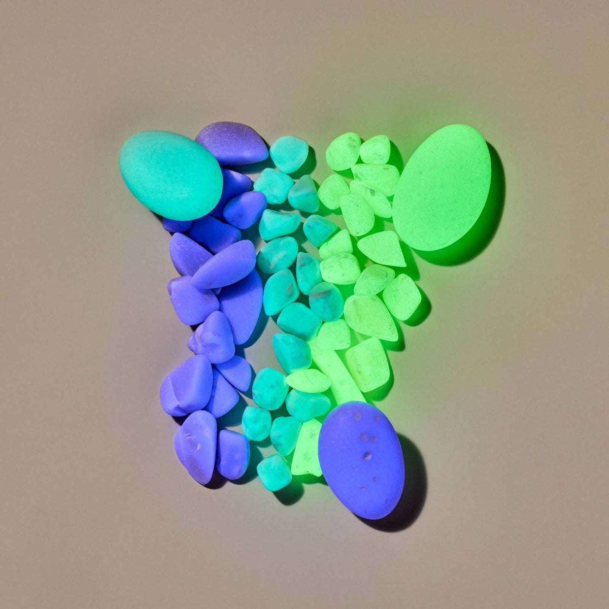 Super Bright Glow Pebbles - Blue