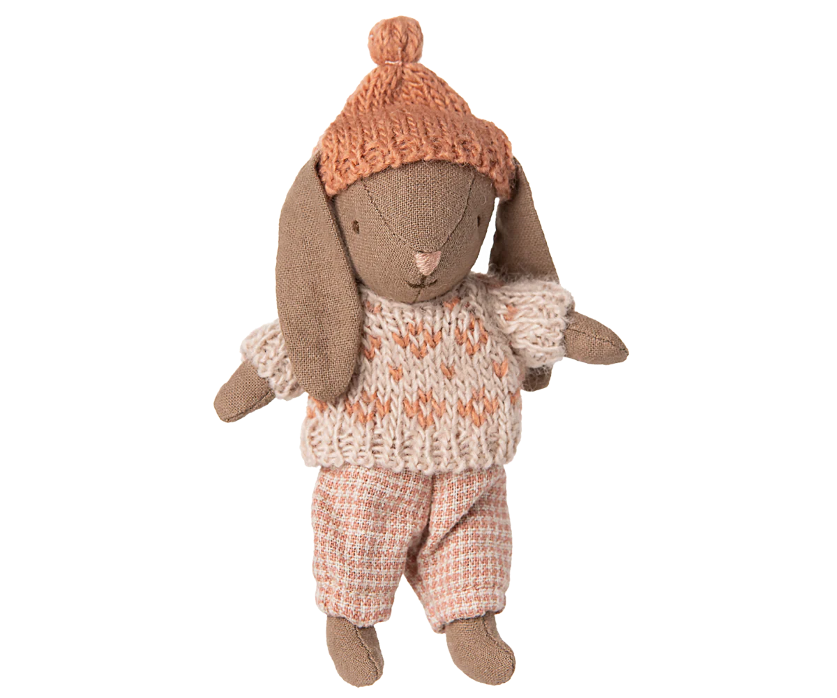 Winter Bunny (Micro) - Brown with Rose