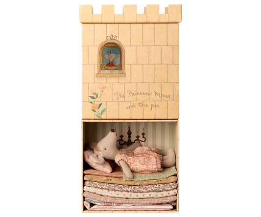 Princess and the Pea - Big Sister Mouse