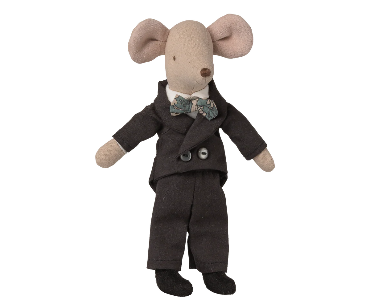 Wedding Suit (Dad Mouse)