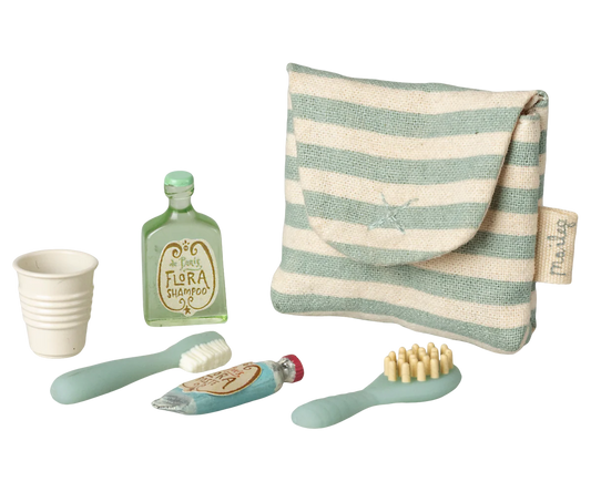 Toothbrush Set in Bag (Mouse)