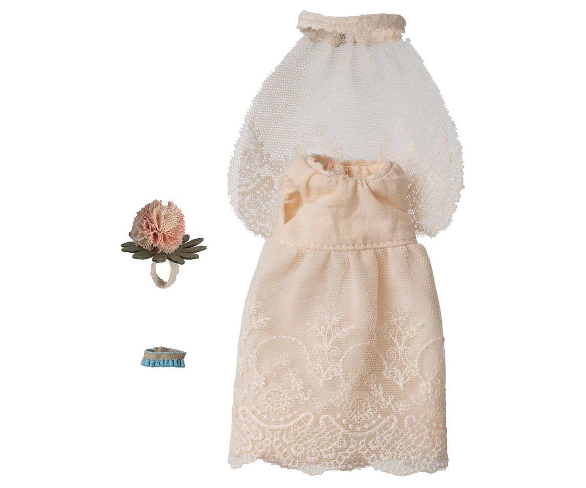 Wedding Dress (Mum Mouse)