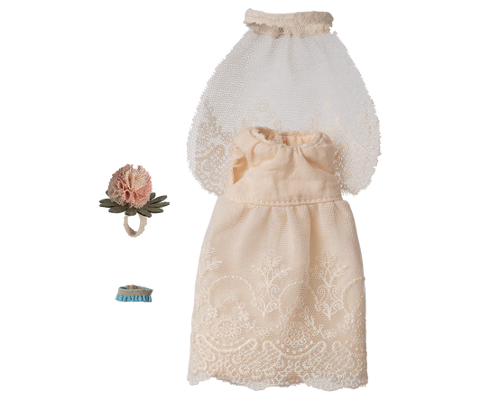 Wedding Dress (Mum Mouse)