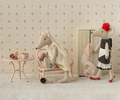 Beautician Mouse - Mum