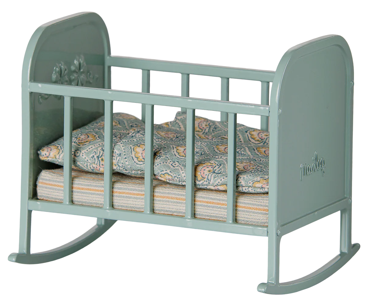 Cradle (My)