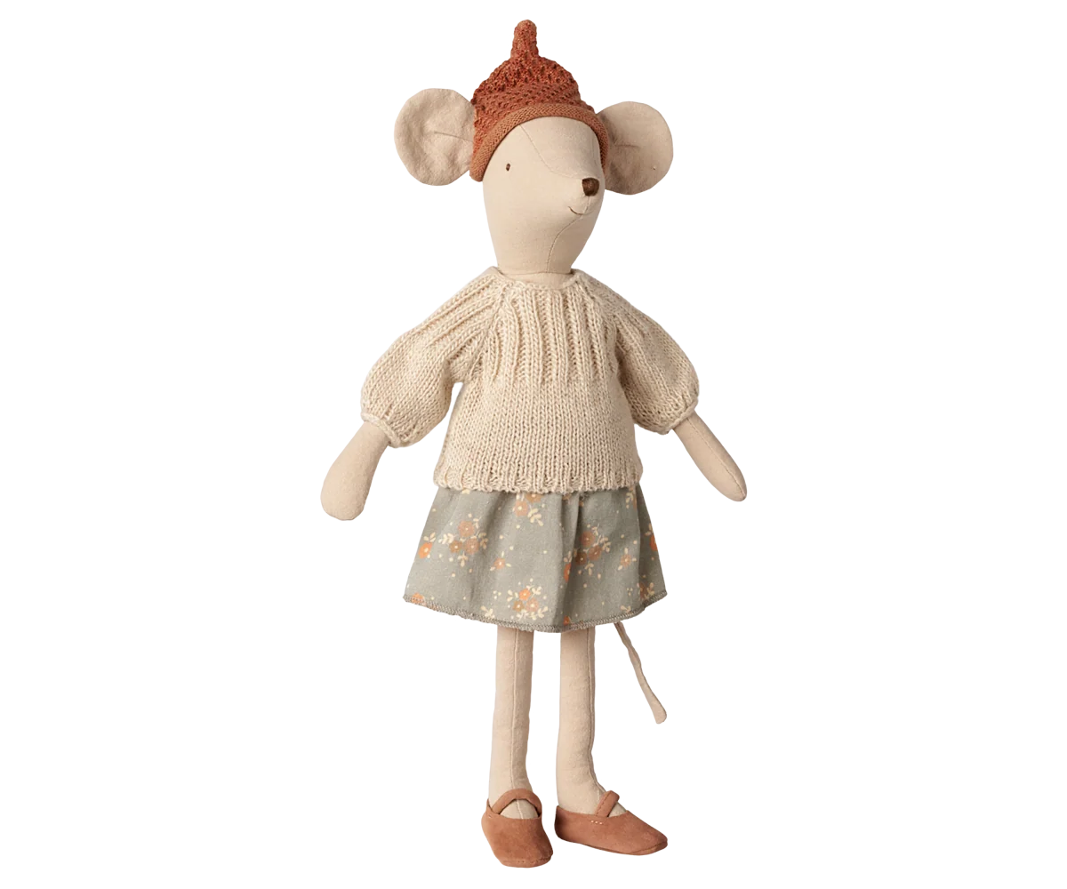 Mouse (Medium) - Skirt and Sweater