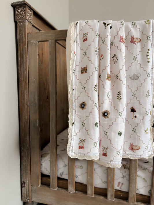 Cottage Picnic Fur Lined Cot Blanket