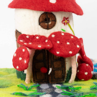 Felt House - Magic Mushroom