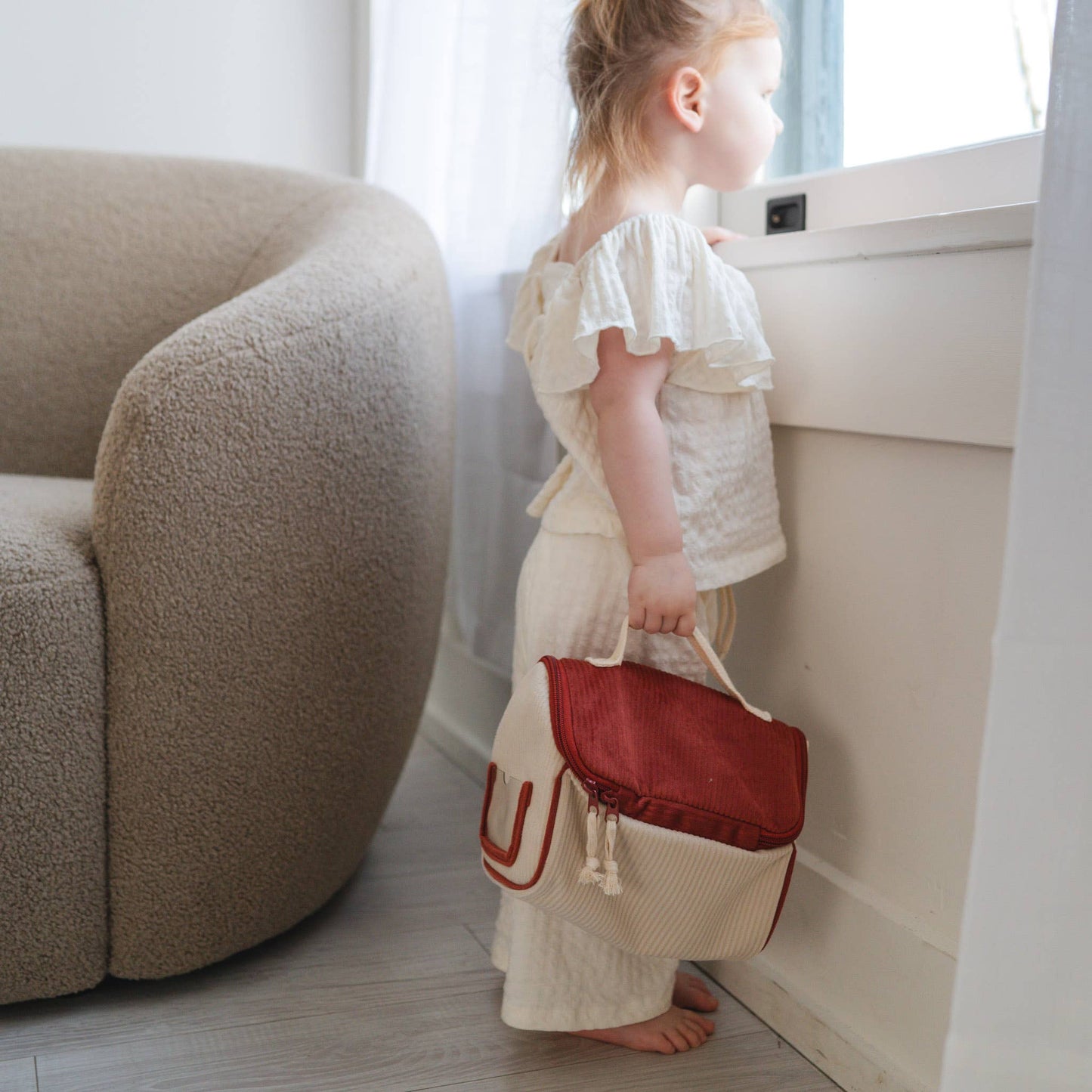 Munchkin & House (cat)