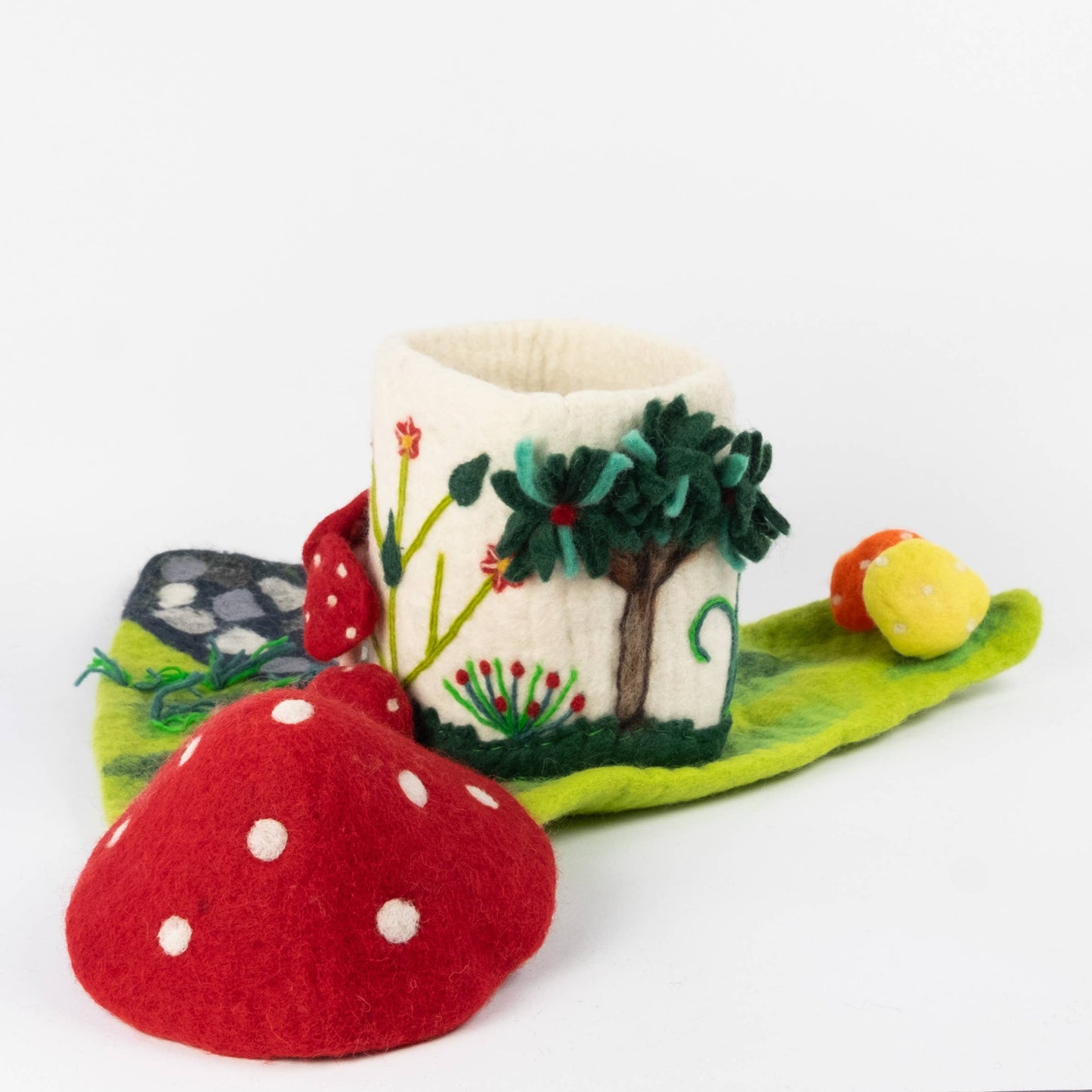 Felt House - Magic Mushroom
